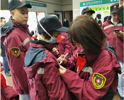 开云体育-包含关键时刻，全队备战迎接挑战的词条