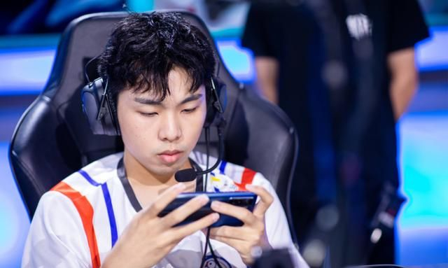 狼队新秀登场助攻,展现潜力 狼队新秀登场助攻,展现潜力