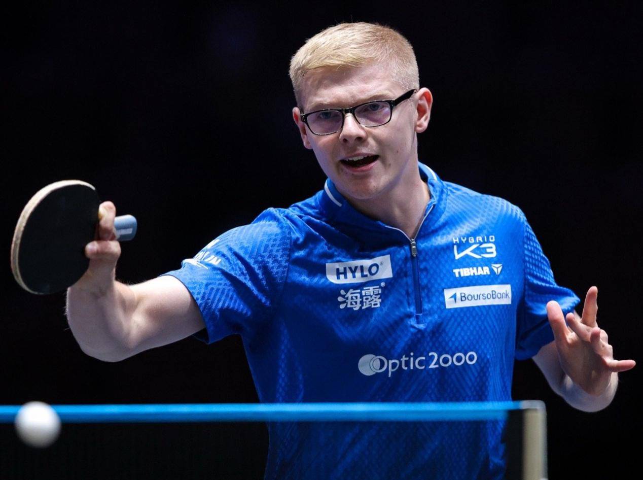 瑞典选手凭借毅力，成功晋级