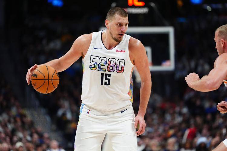 关于掘金擒凯尔特人大战，约基奇？秀脚不避不挡的信息