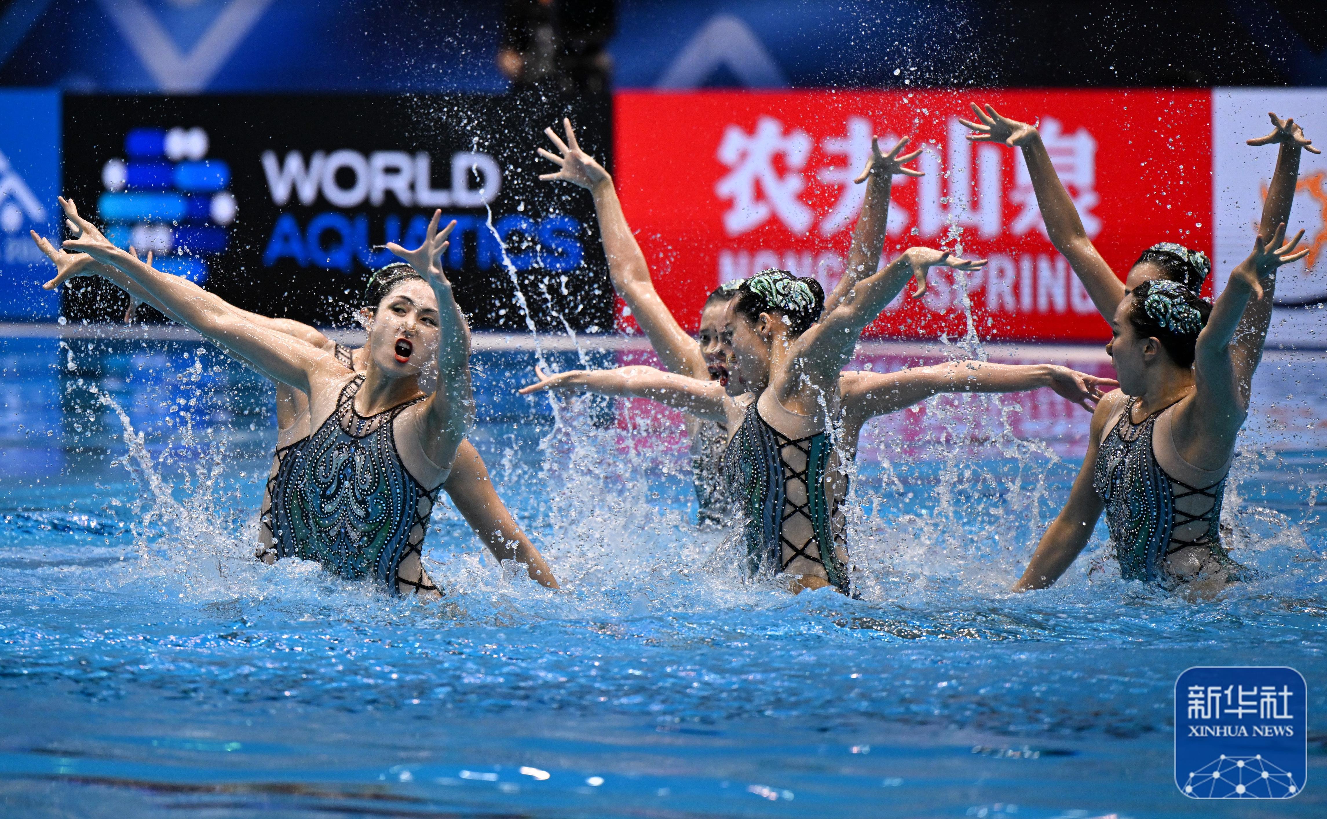 开云-场面火爆!游泳观众席沸腾不已的简单介绍