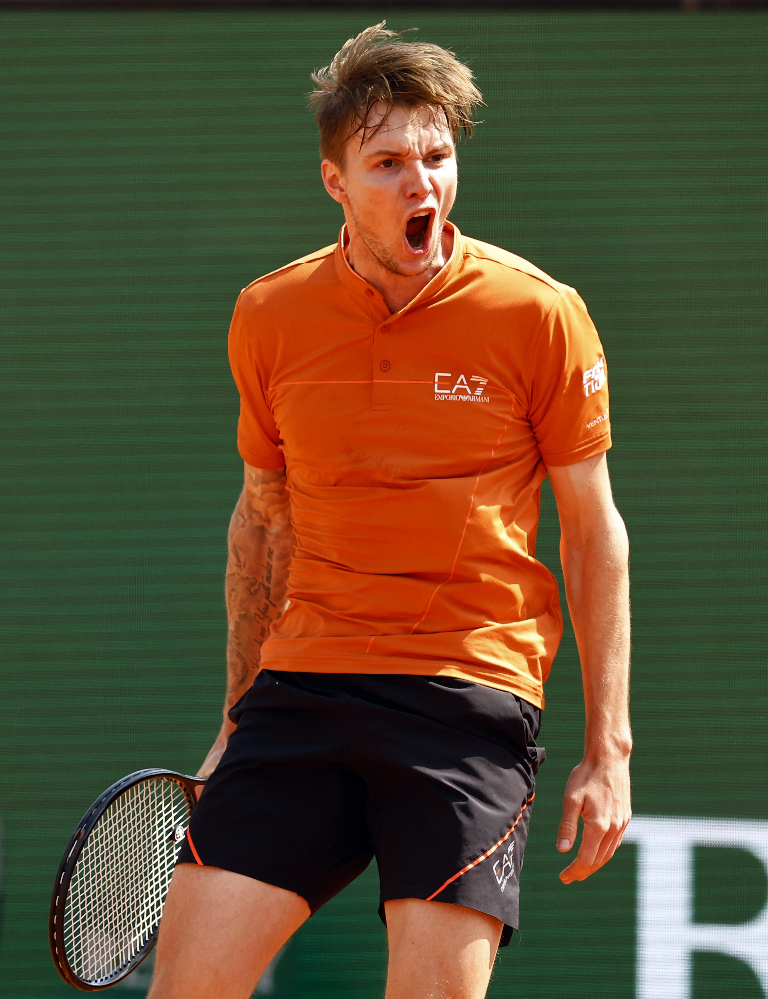 开云体育app-法网鏖战蒙特卡洛大师赛，兹维列夫点燃赛场的简单介绍