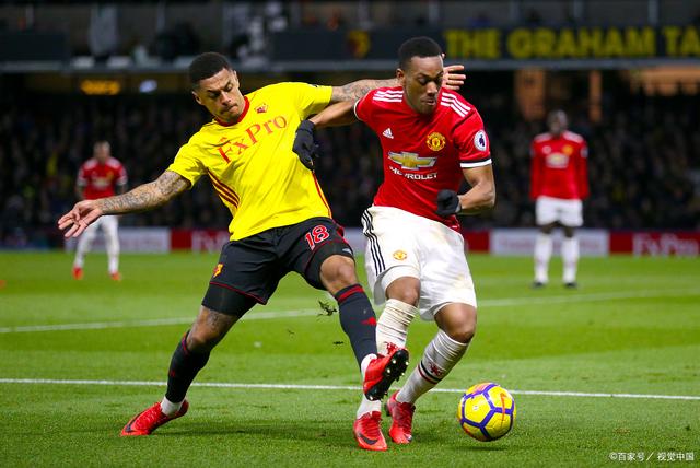 沃特福德主场战胜哈德斯菲尔德，取得胜利