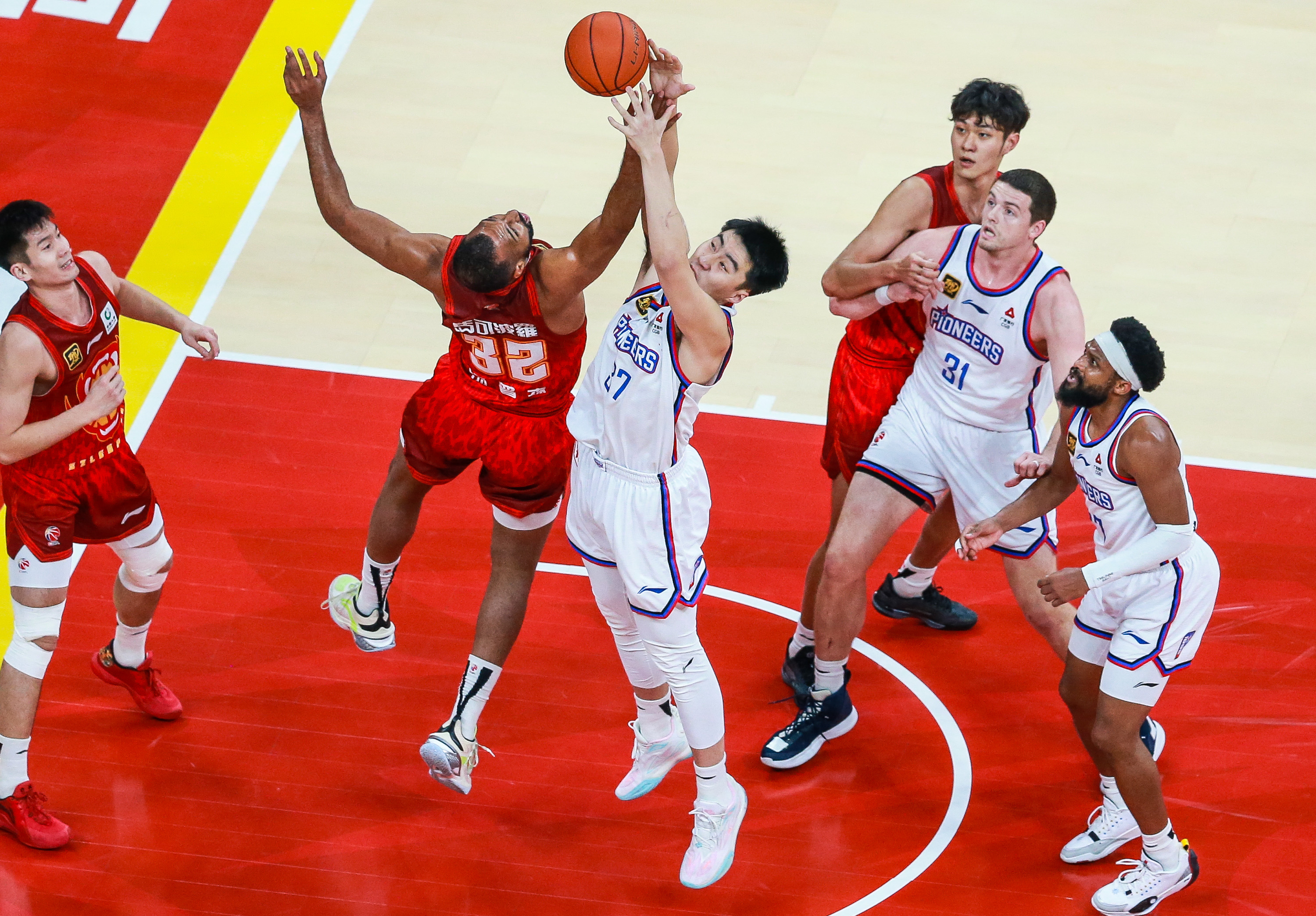 深圳队力克福建队,莫兰特状态火热 深圳队力克福建队,莫兰特状态火热