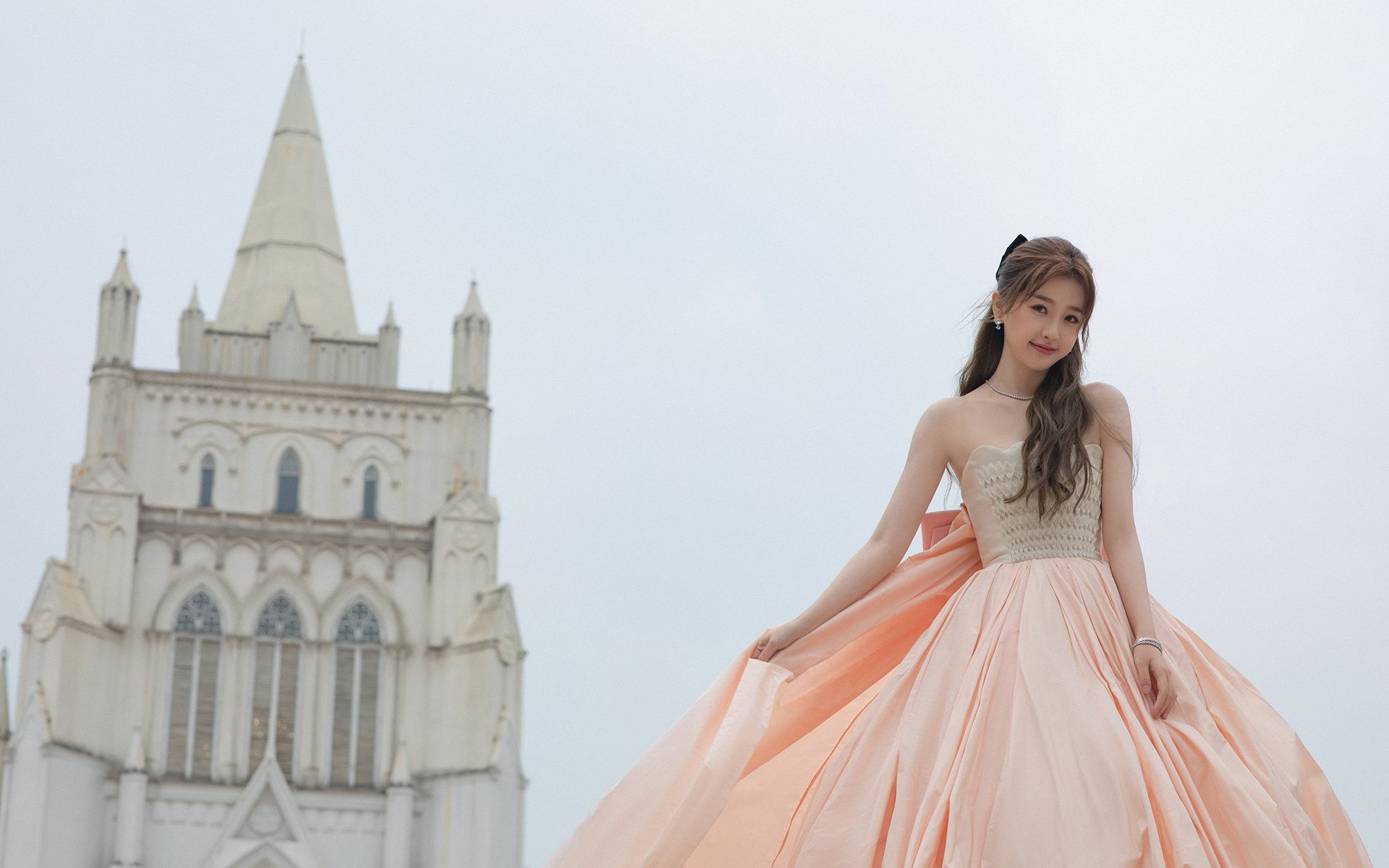 平行宇宙的篮球狂欢，尼克斯逆转辽宁，字母哥跨联赛高能输出