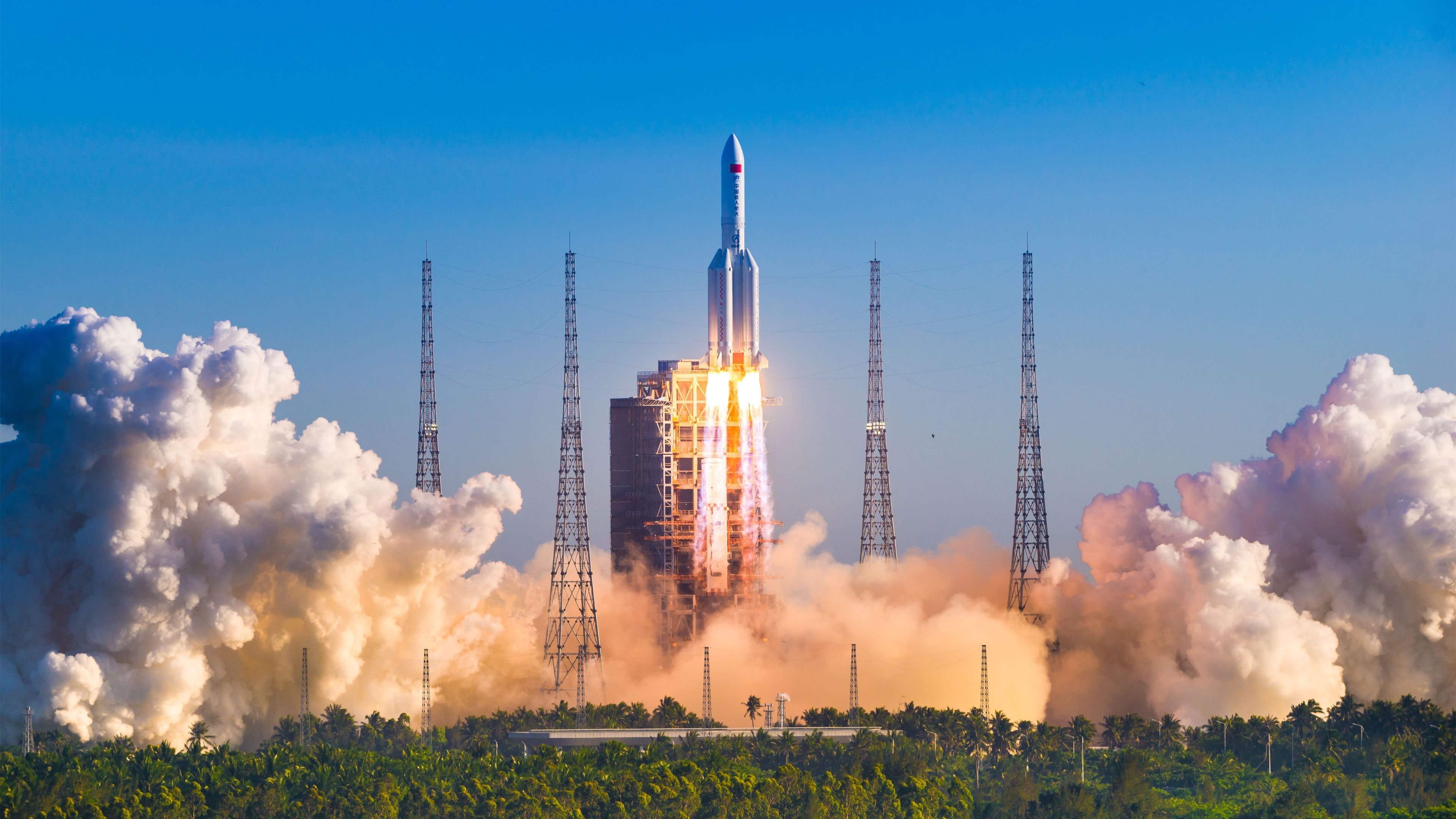 开云体育登录-夜色与烈焰,爱德华兹压制级贯穿F1年度争冠之夜,完成王座加冕