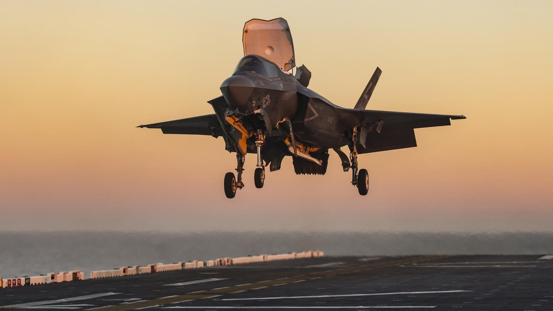 绿茵史诗，乌克兰对阵阿尔及利亚，哈兰德戏剧性救赎之夜