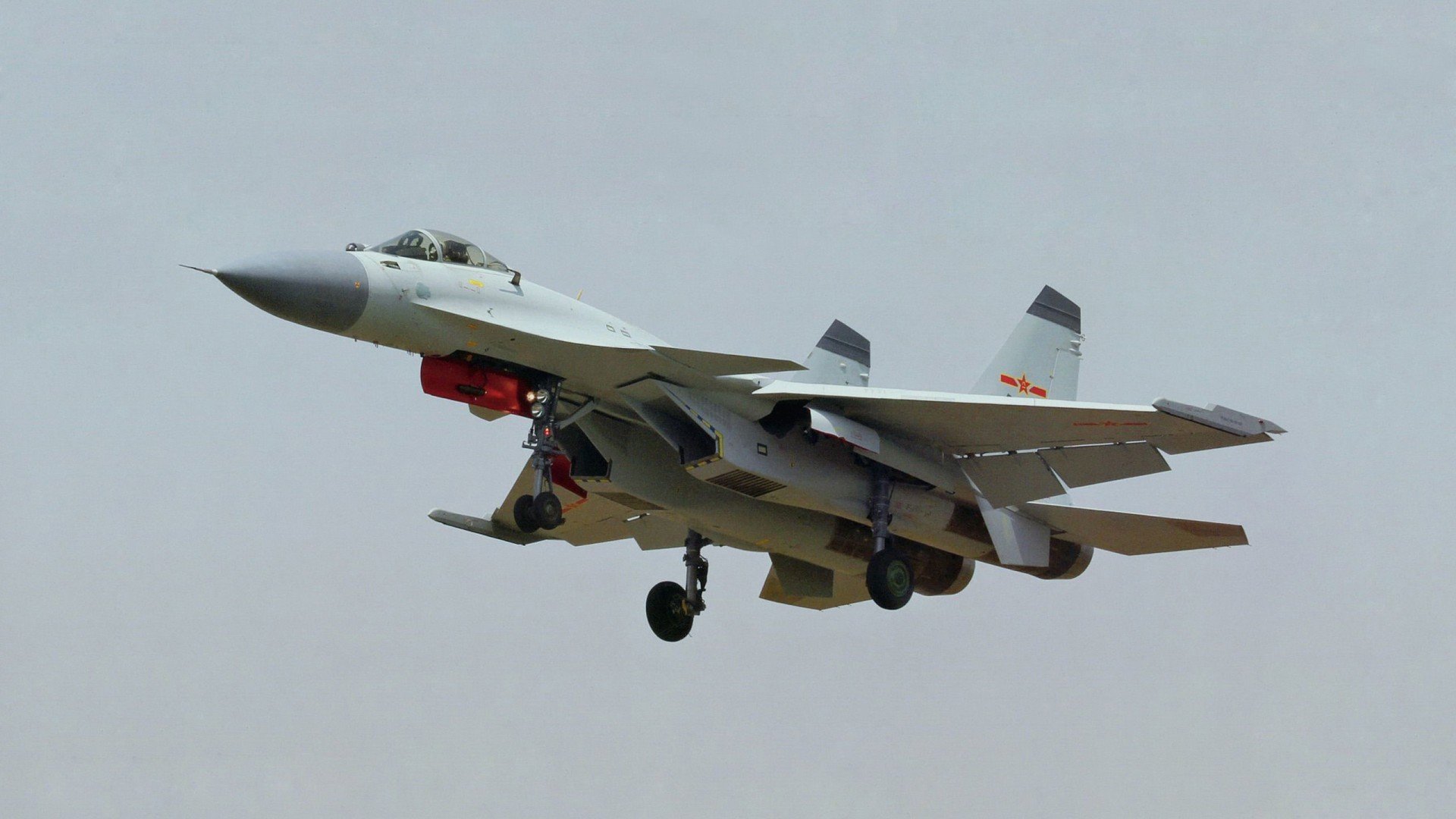 意甲焦点战，巴拉圭神锋爆发，助那不勒斯力克AC米兰