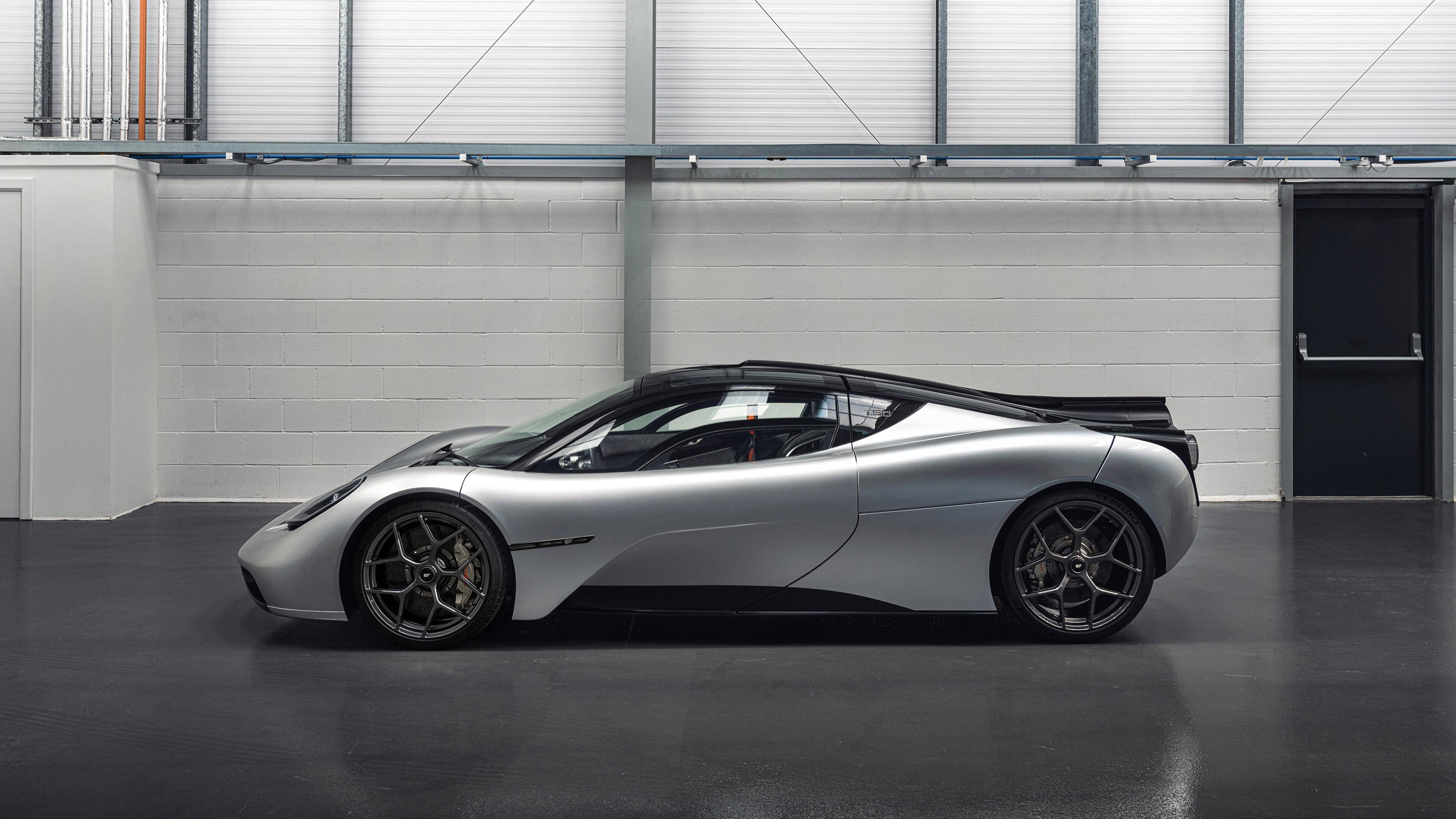 英超争冠焦点战,当瑞典封锁安哥拉