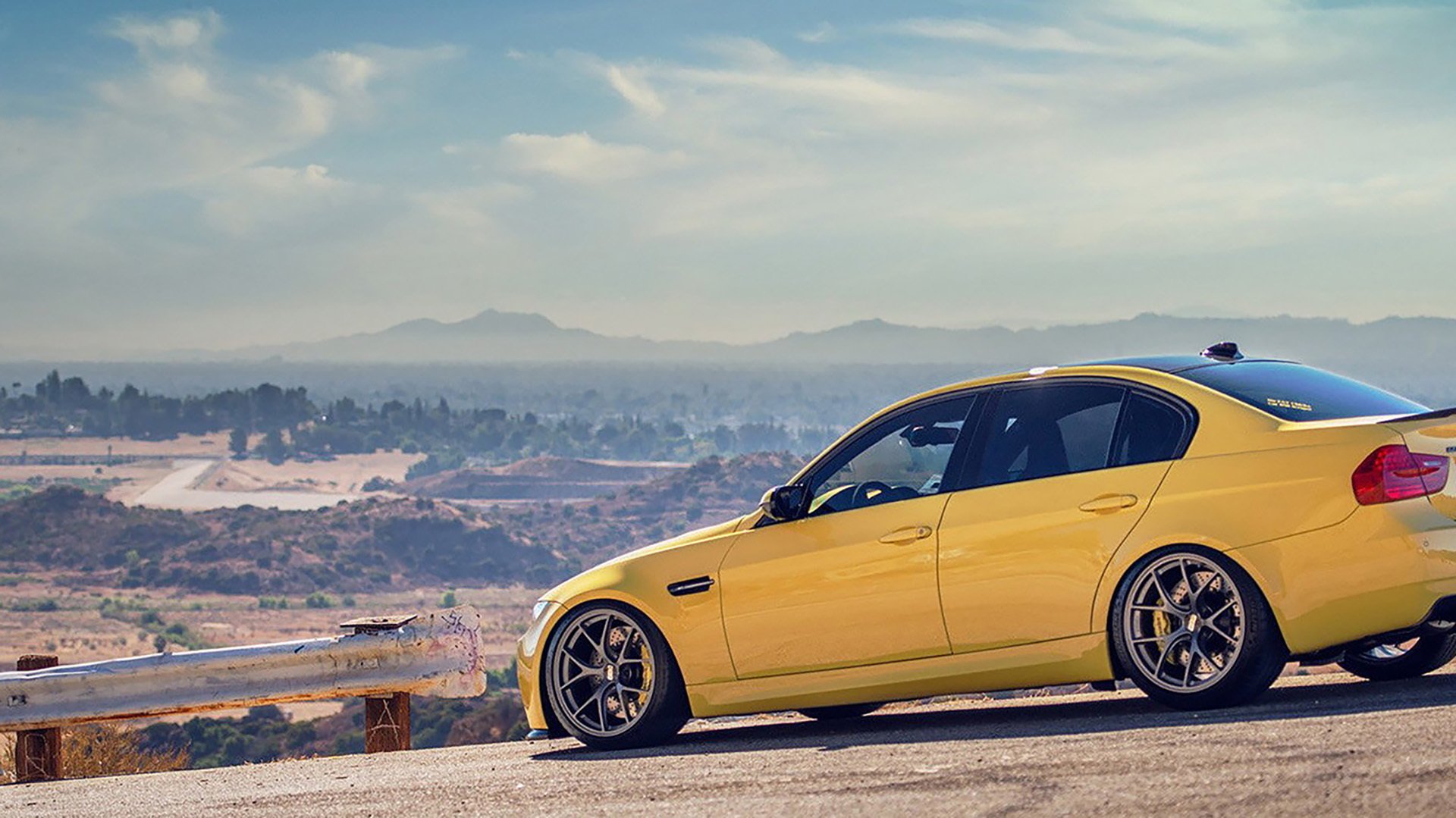 开云体育中国-哨响之后,布雷默的怒吼如何撕裂了波士顿的夜晚?